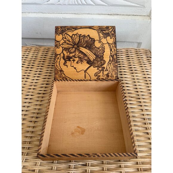 Antique 1910s Flemish Art Pyrography Hanky Box Art Nouveau Lady Cherries - Picture 3 of 8